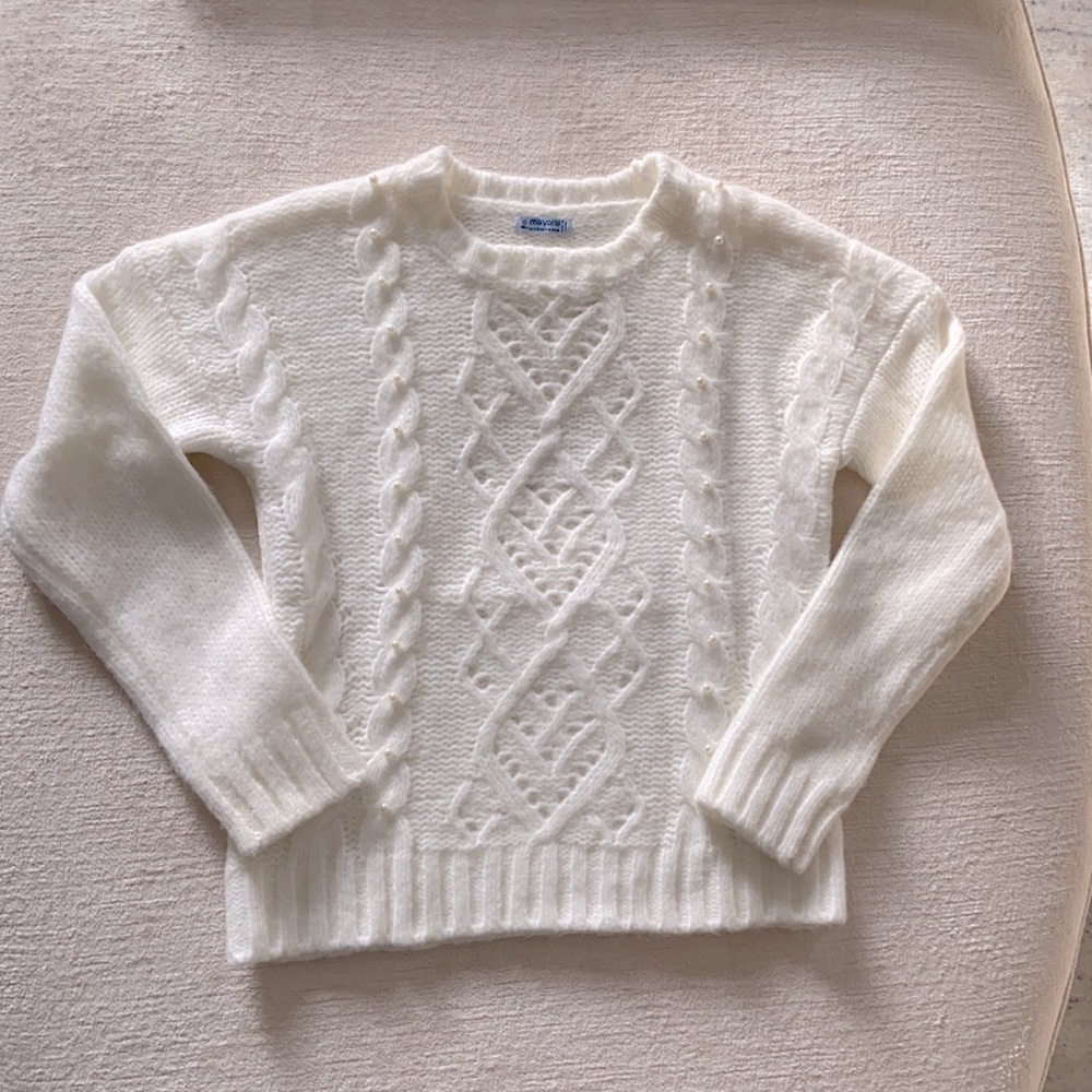 Cable knit sweater by Mayoral with Pearl embellishments, never worn girl size 10